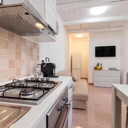 Intero Poseidon 46 Mq شقة